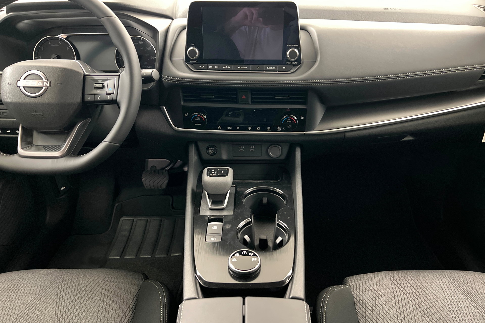 New 2026 Nissan Rogue SV w/ Cold Weather Package AWD/4WD image 13