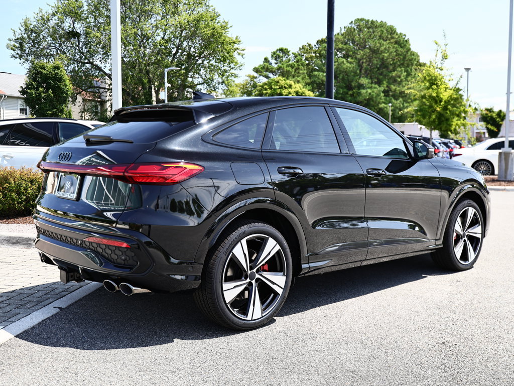 New 2026 Audi SQ5 Prestige AWD/4WD image 7