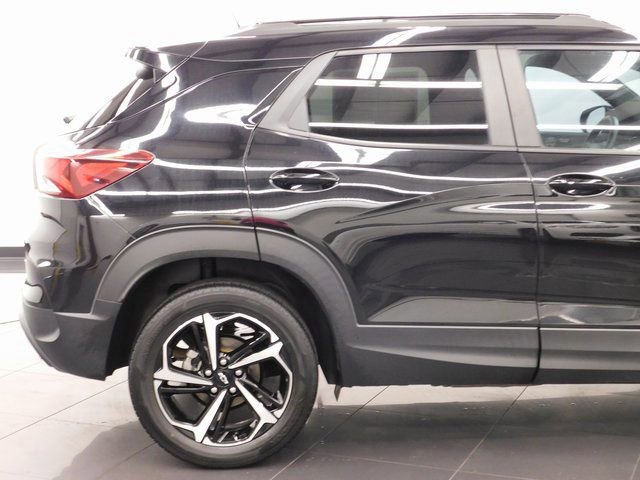 Used 2023 Chevrolet TrailBlazer RS w/ Convenience Package image 16