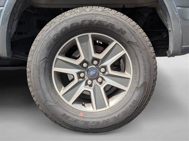 Used 2016 Ford F150 XLT w/ Equipment Group 302A Luxury AWD/4WD image 18