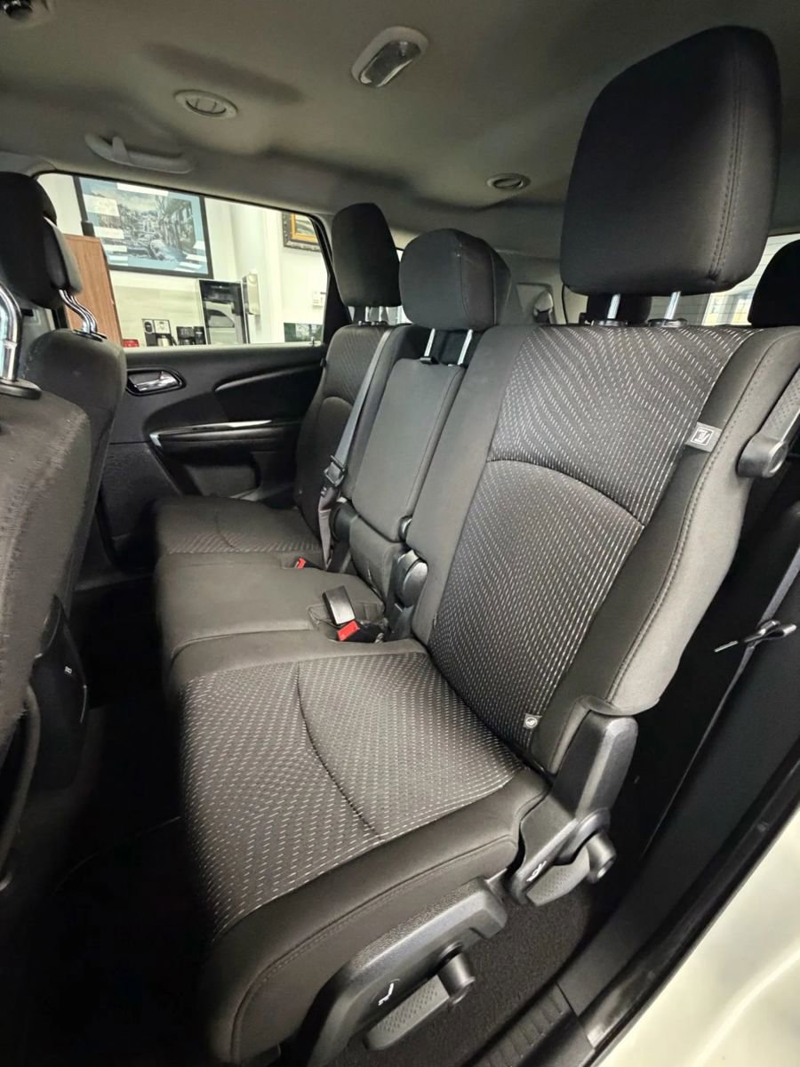 Used 2018 Dodge Journey SXT w/ Blacktop Package image 21
