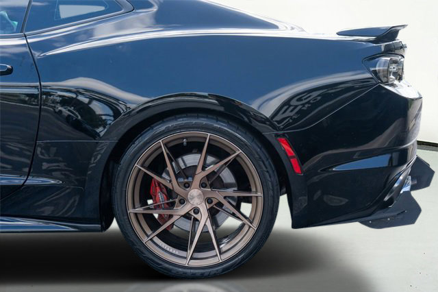 Used 2019 Chevrolet Camaro SS image 10