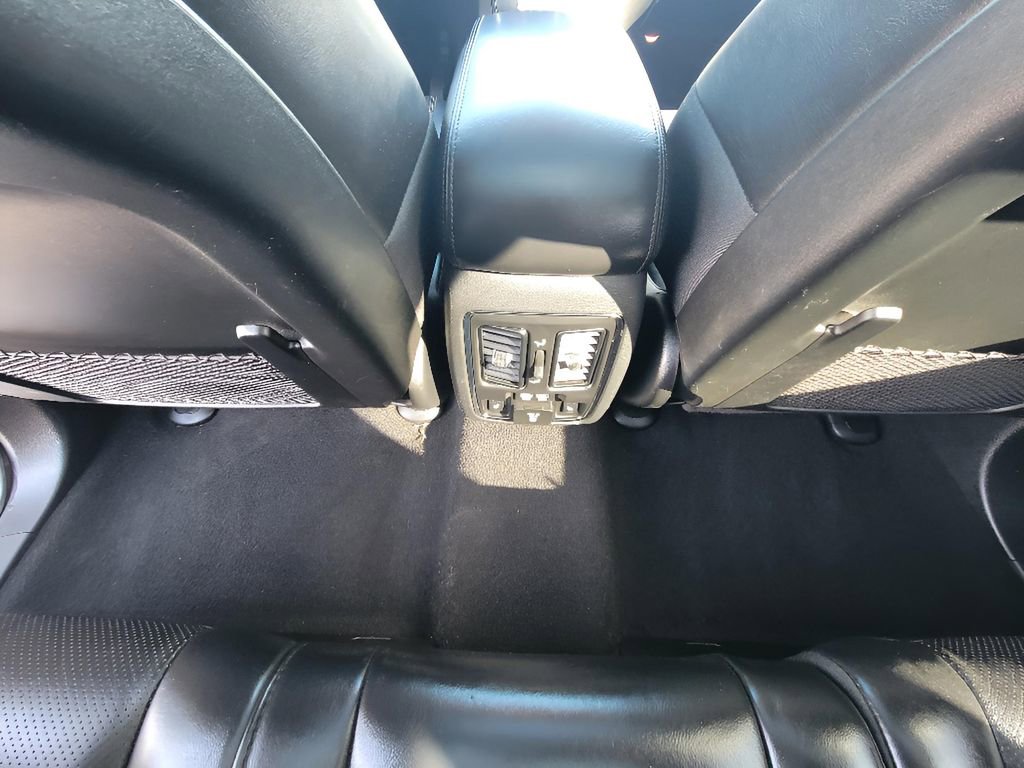 Used 2019 Jeep Grand Cherokee Limited w/ Luxury Group II image 28