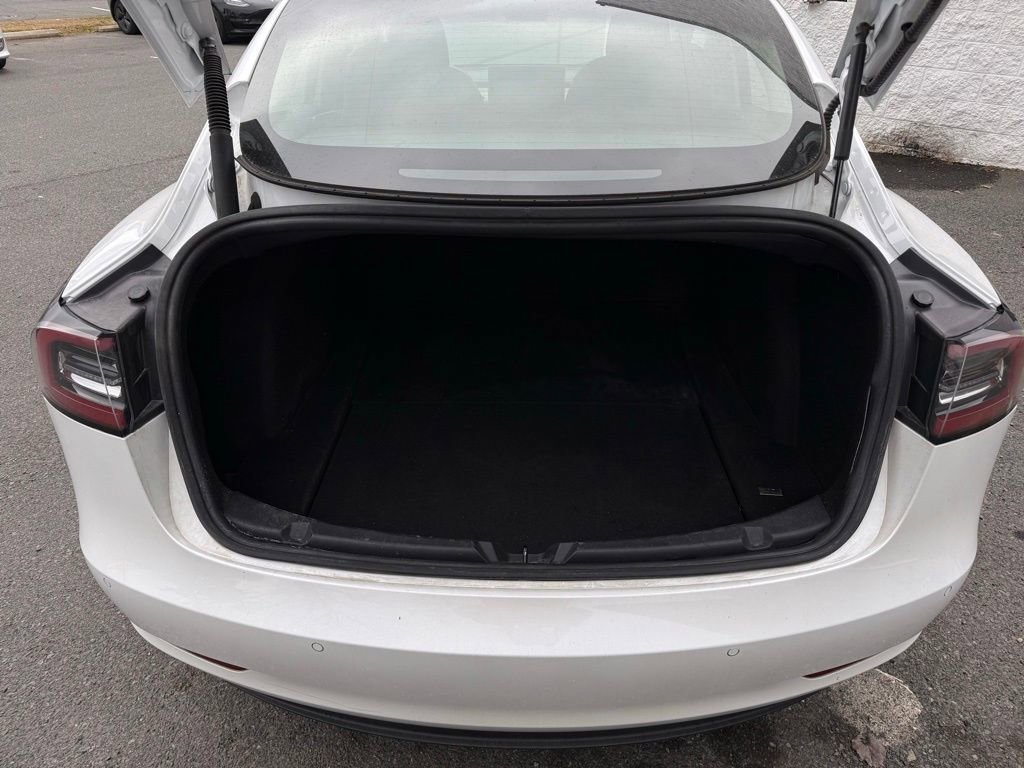 Used 2021 Tesla Model 3 Standard Range Plus image 6