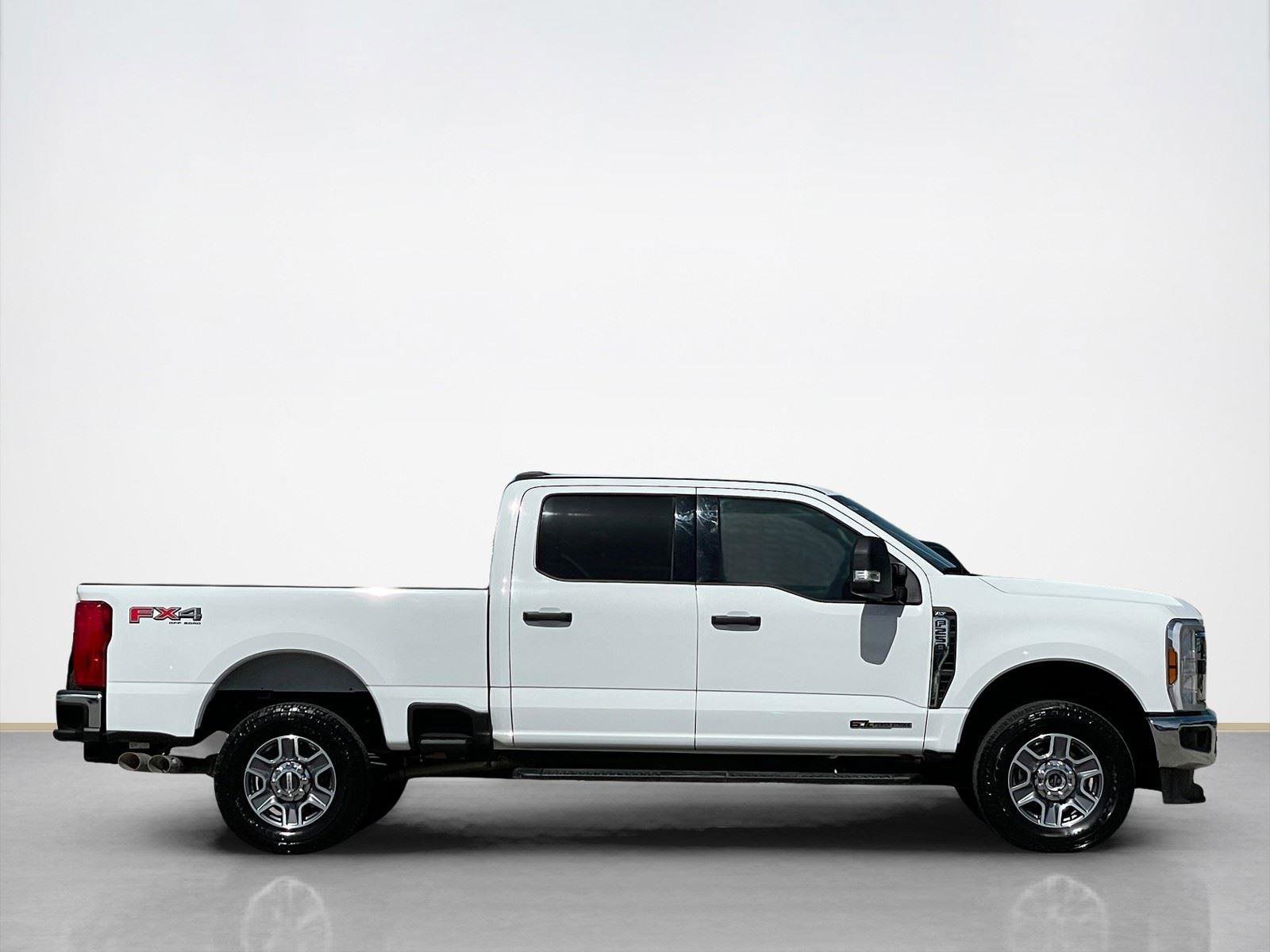 Used 2024 Ford F250 XLT w/ FX4 Off-Road Package AWD/4WD image 9