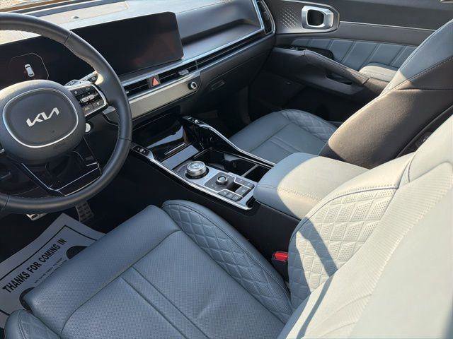 Used 2025 Kia Sorento SX Prestige image 21