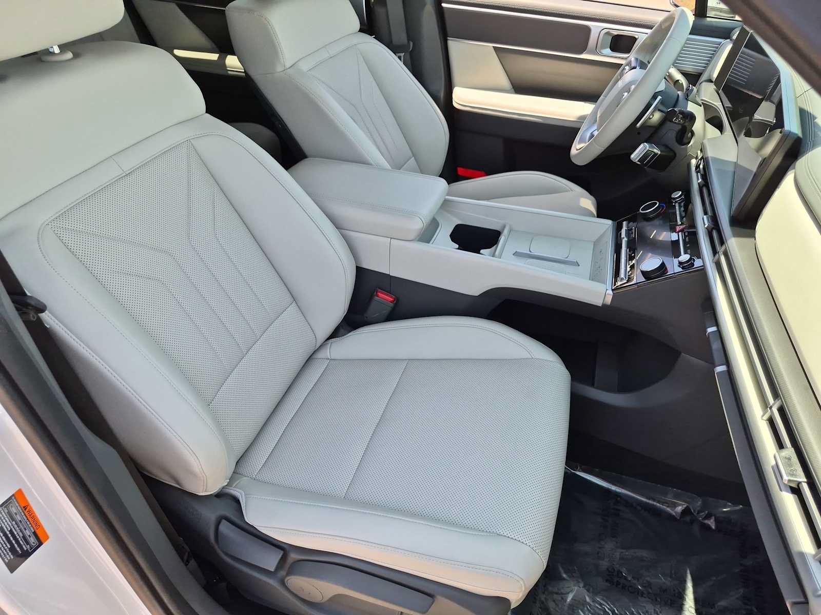Used 2025 Hyundai Santa Fe SEL FWD image 21