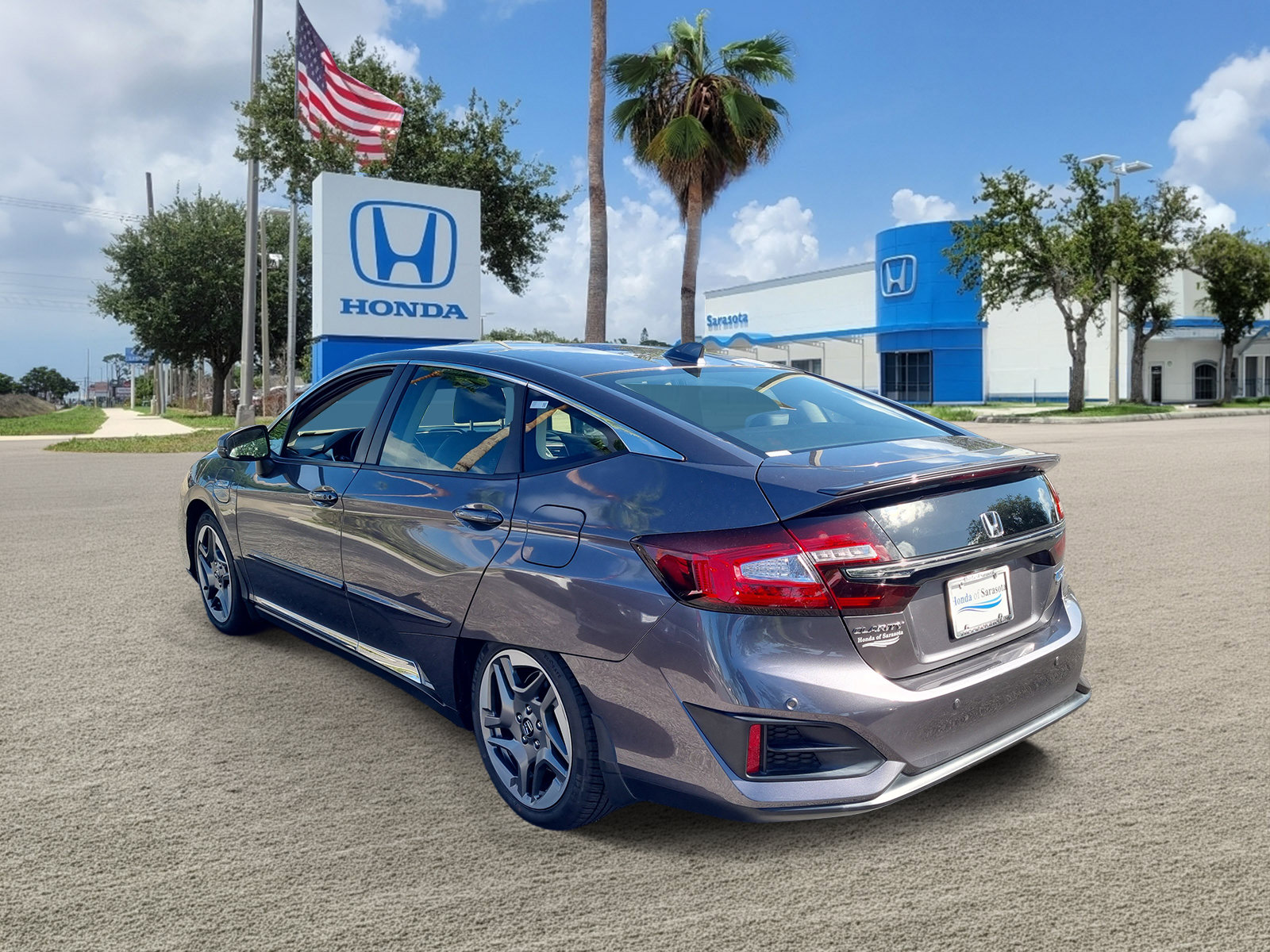 Used 2018 Honda Clarity Touring image 5