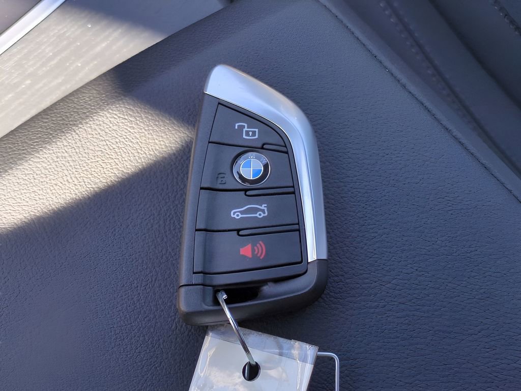 New 2026 BMW 330i Sedan w/ Premium Package image 30