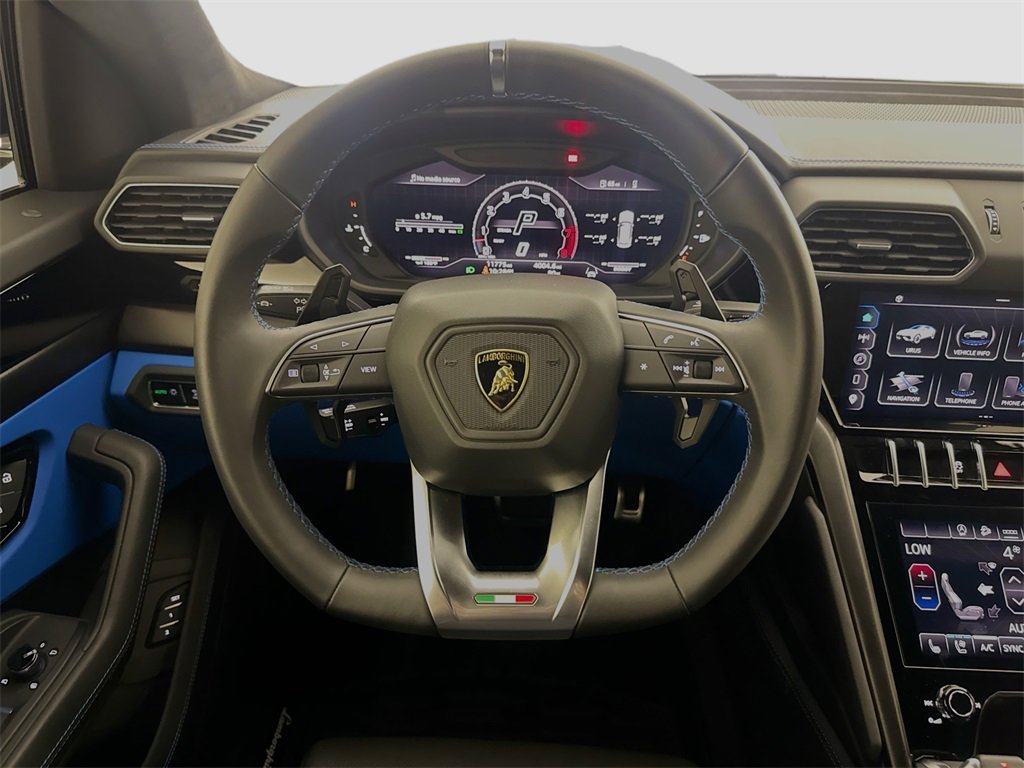 Used 2024 Lamborghini Urus S image 11