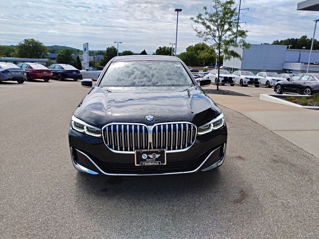 Used 2020 BMW 740i xDrive AWD/4WD image 9