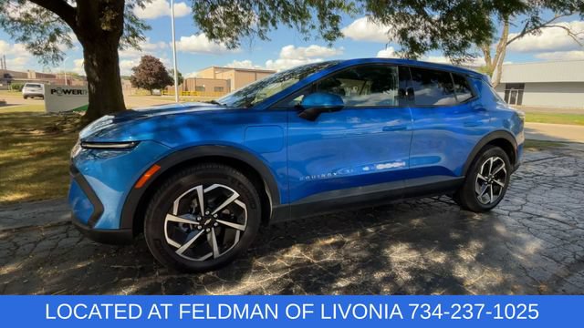 Certified 2025 Chevrolet Equinox EV LT w/ Comfort Package FWD image 4