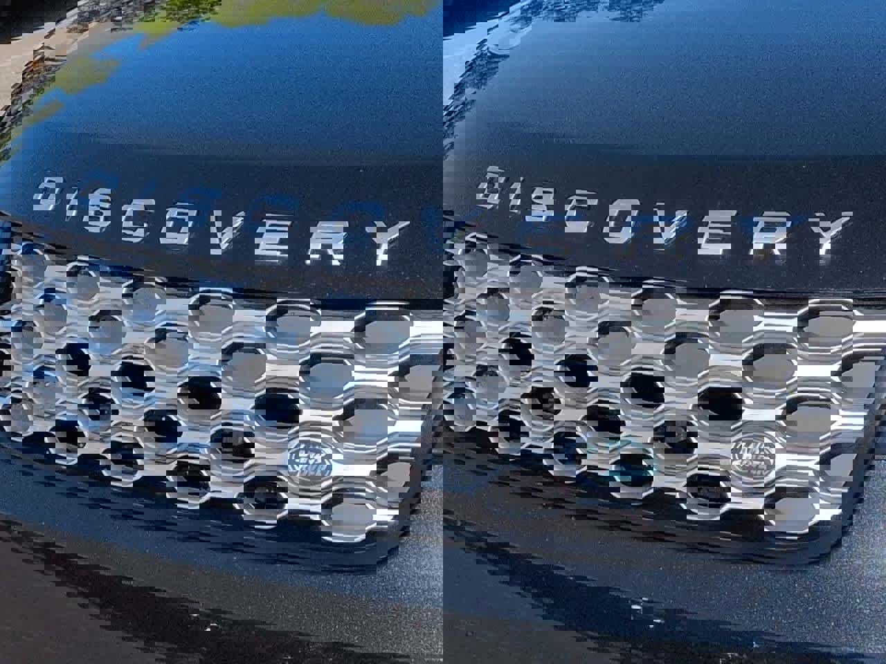 New 2026 Land Rover Discovery Limited Edition image 11
