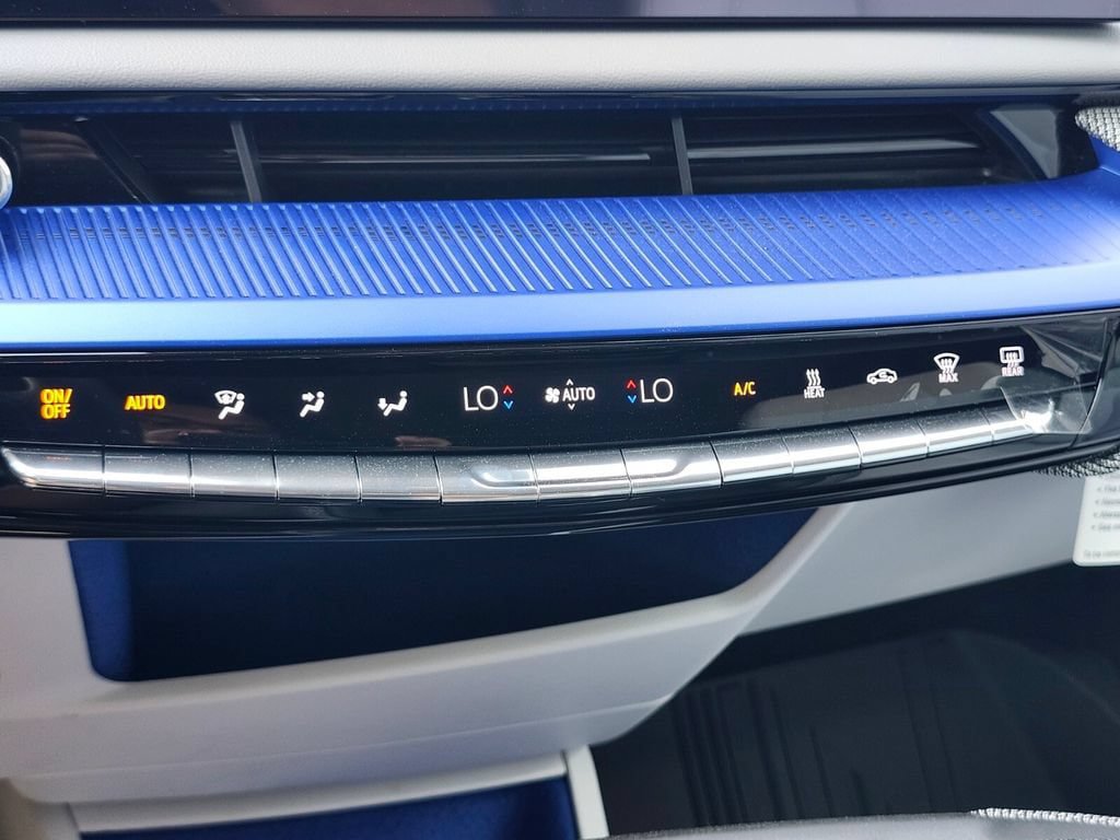 New 2026 Cadillac Optiq Luxury 1 w/ LPO, Floor Liner Package AWD/4WD image 21