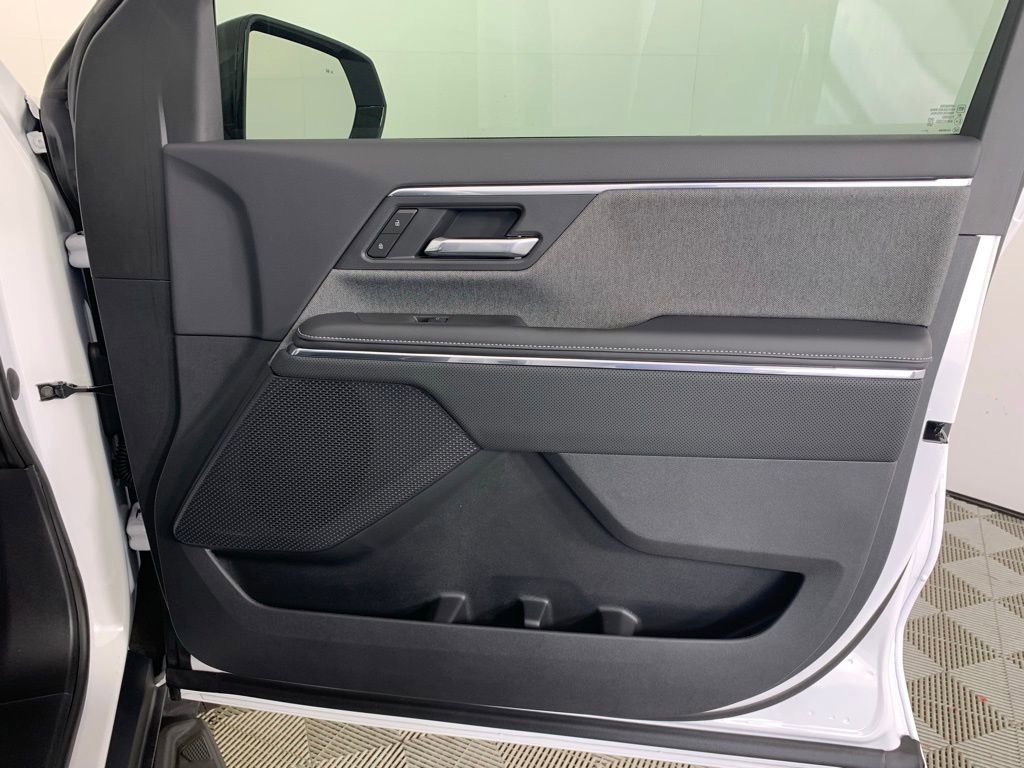 New 2026 GMC Sierra EV Elevation image 28