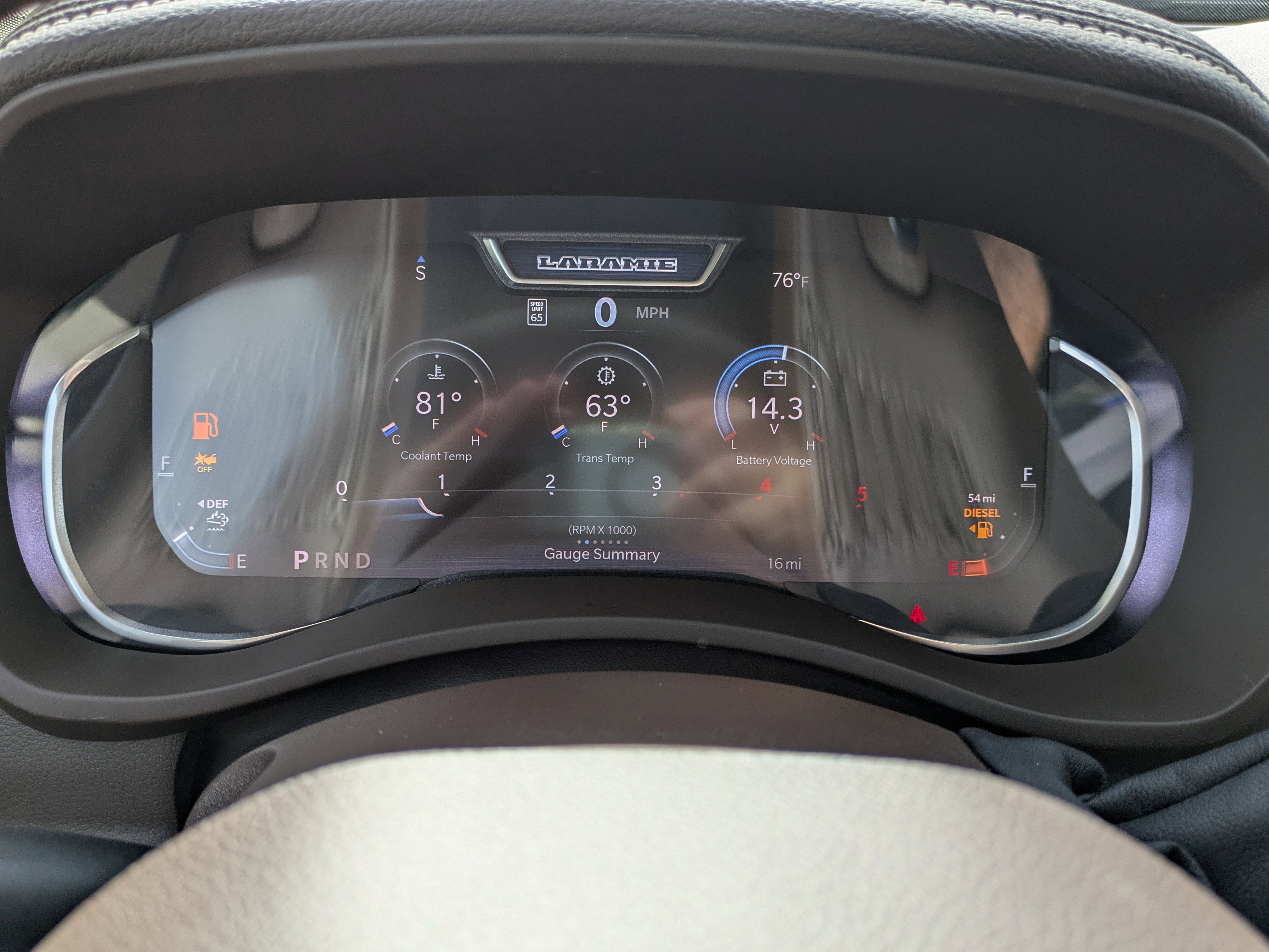 New 2026 RAM 2500 Laramie AWD/4WD image 18