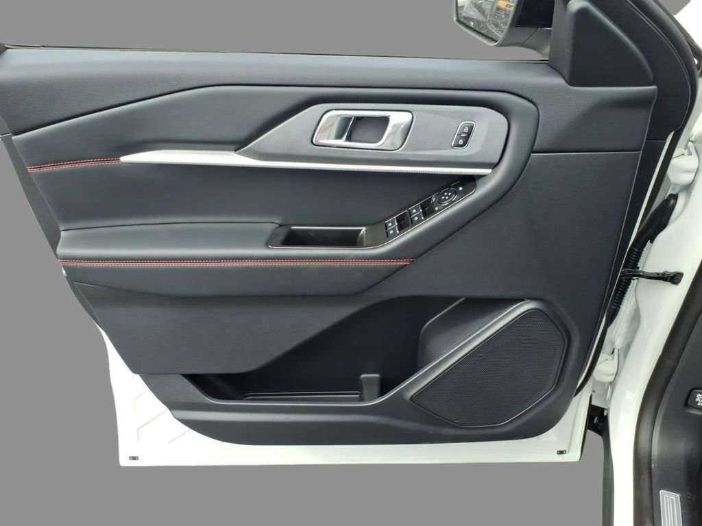 New 2026 Ford Explorer ST-Line AWD/4WD image 16