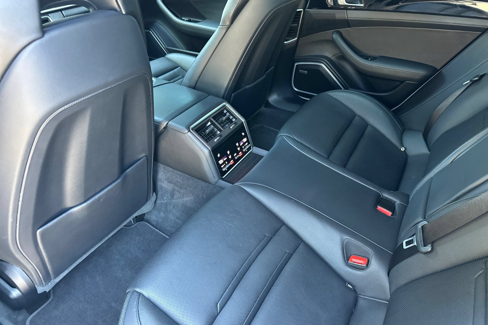 Certified 2022 Porsche Panamera 4S AWD/4WD image 15