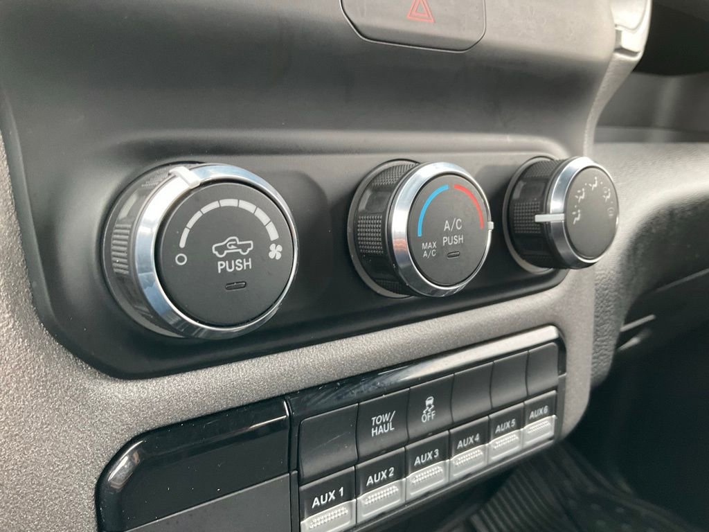 Used 2024 RAM 2500 Tradesman w/ Chrome Appearance Group image 12