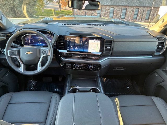 New 2026 Chevrolet Silverado 3500 LTZ w/ LTZ Convenience Package AWD/4WD image 15