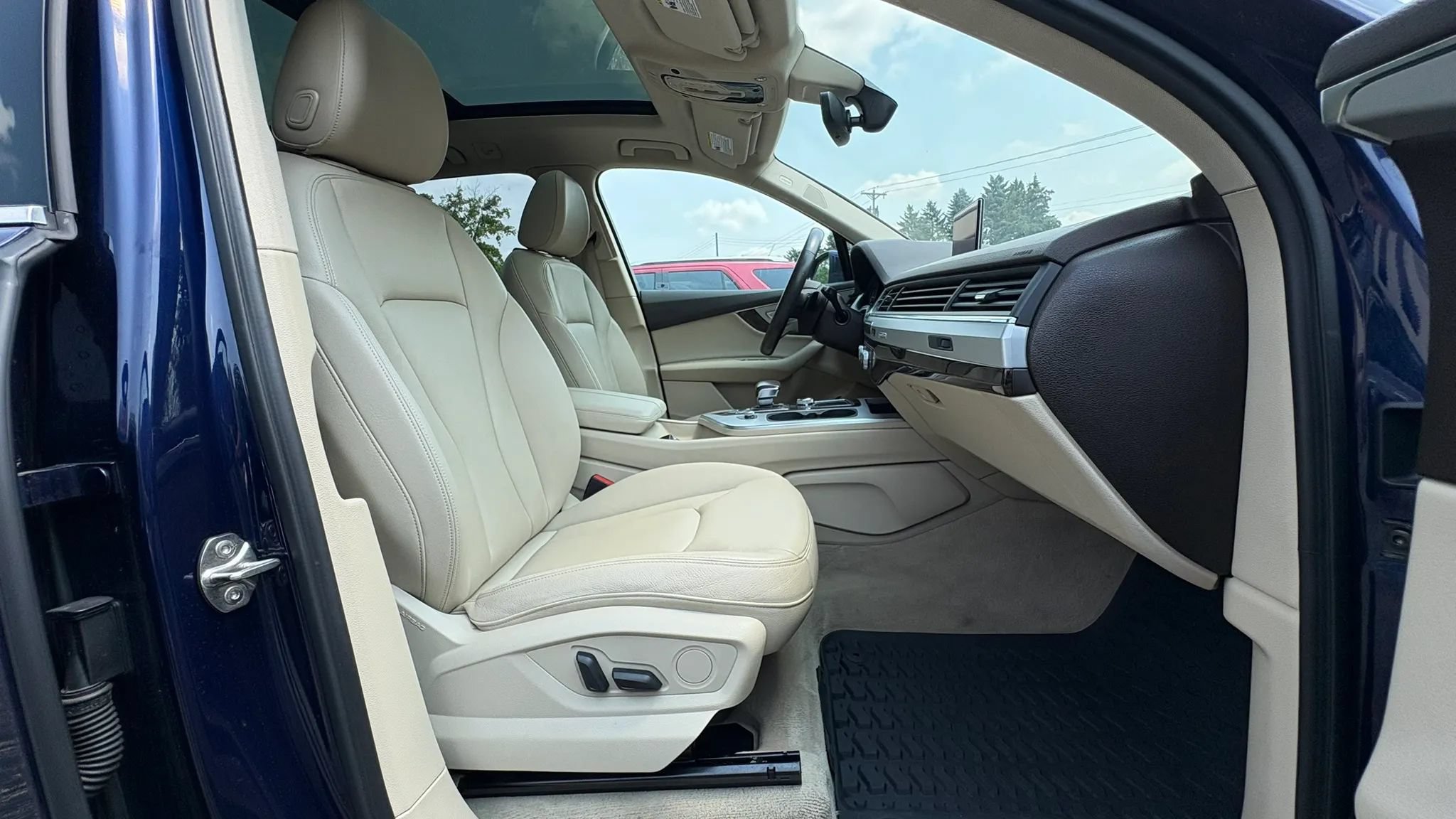 Used 2019 Audi Q7 2.0T Premium Plus w/ Premium Plus Package AWD/4WD image 49
