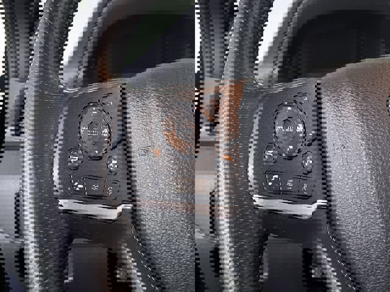 Used 2022 Honda Passport EX-L image 27