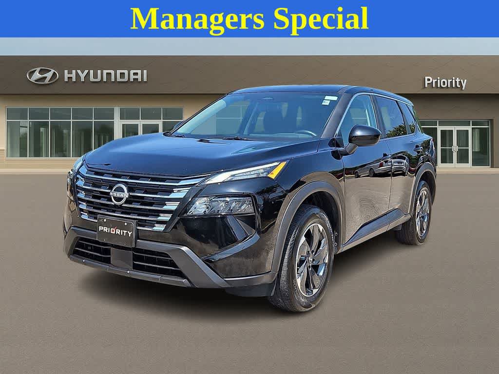 Used 2025 Nissan Rogue SV