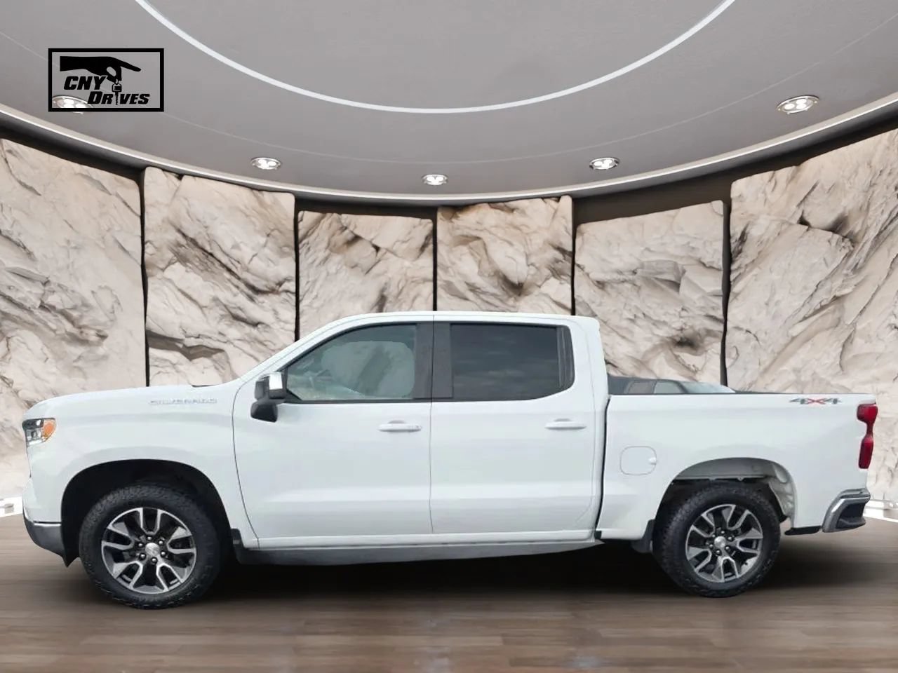 Used 2022 Chevrolet Silverado 1500 LT AWD/4WD image 8