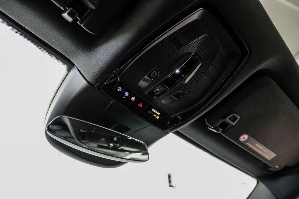 Used 2024 Cadillac Lyriq Luxury image 23