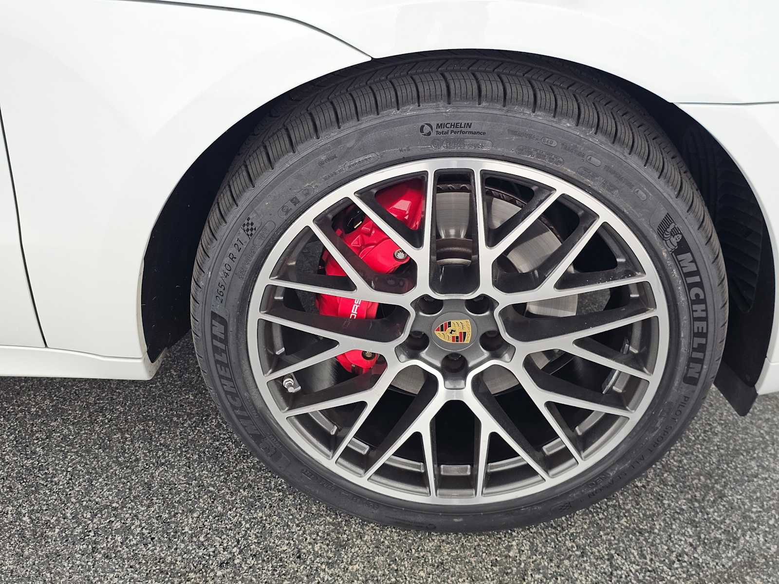 Used 2021 Porsche Macan GTS image 9