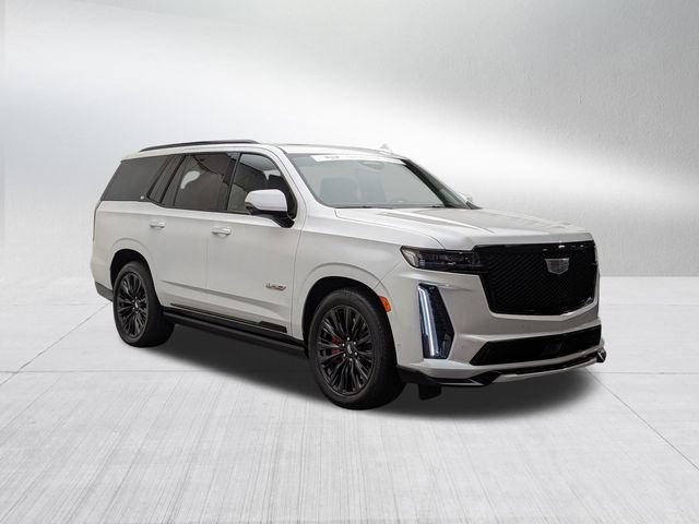 Certified 2024 Cadillac Escalade V w/ LPO, ONYX Package AWD/4WD image 3
