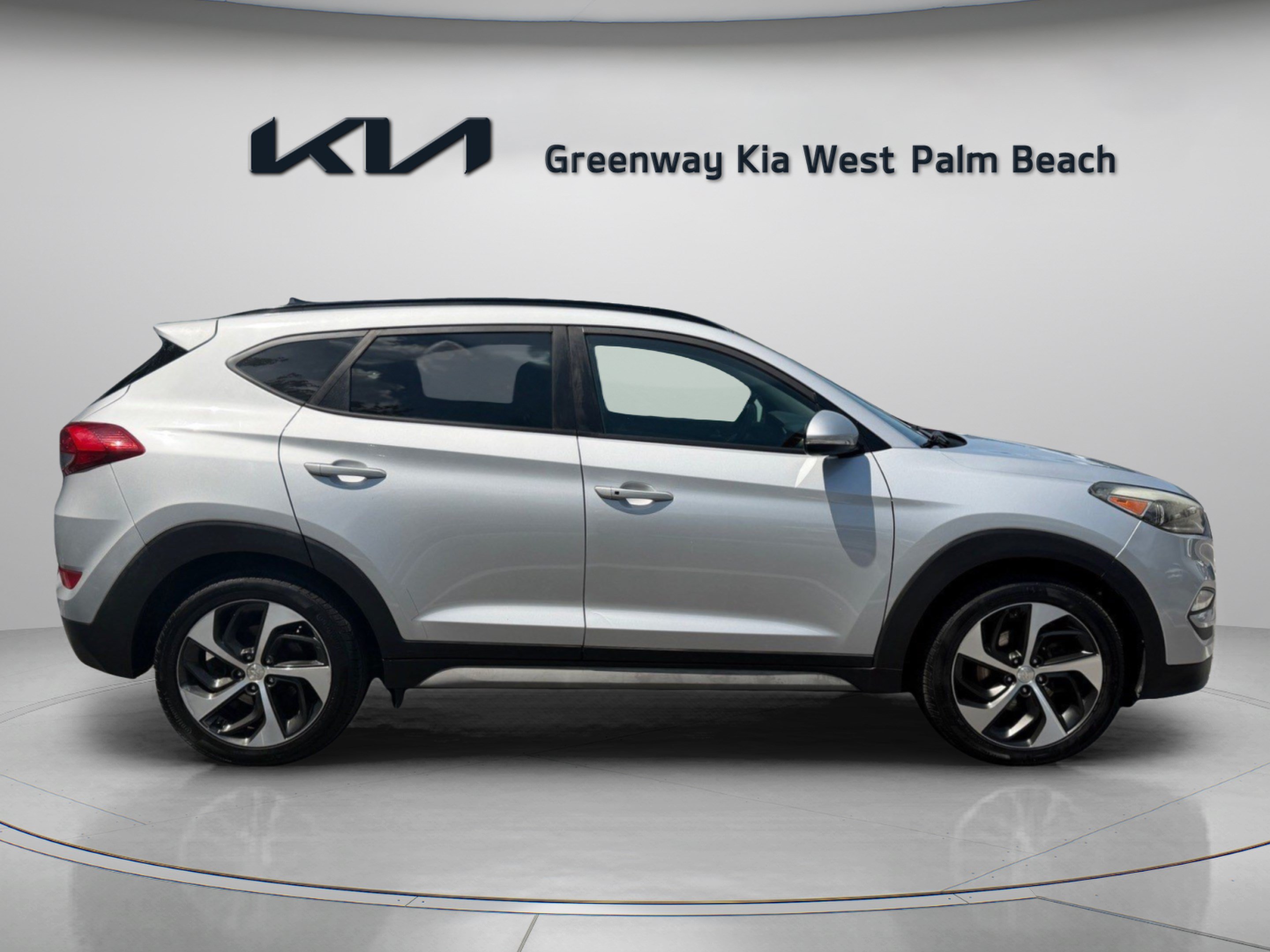Used 2018 Hyundai Tucson Value AWD/4WD image 8