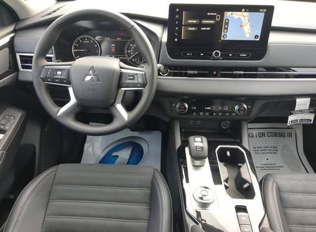 New 2026 Mitsubishi Outlander AWD image 17