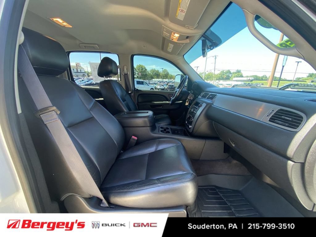 Used 2014 Chevrolet Silverado 3500 LTZ w/ LTZ Plus Package AWD/4WD image 30