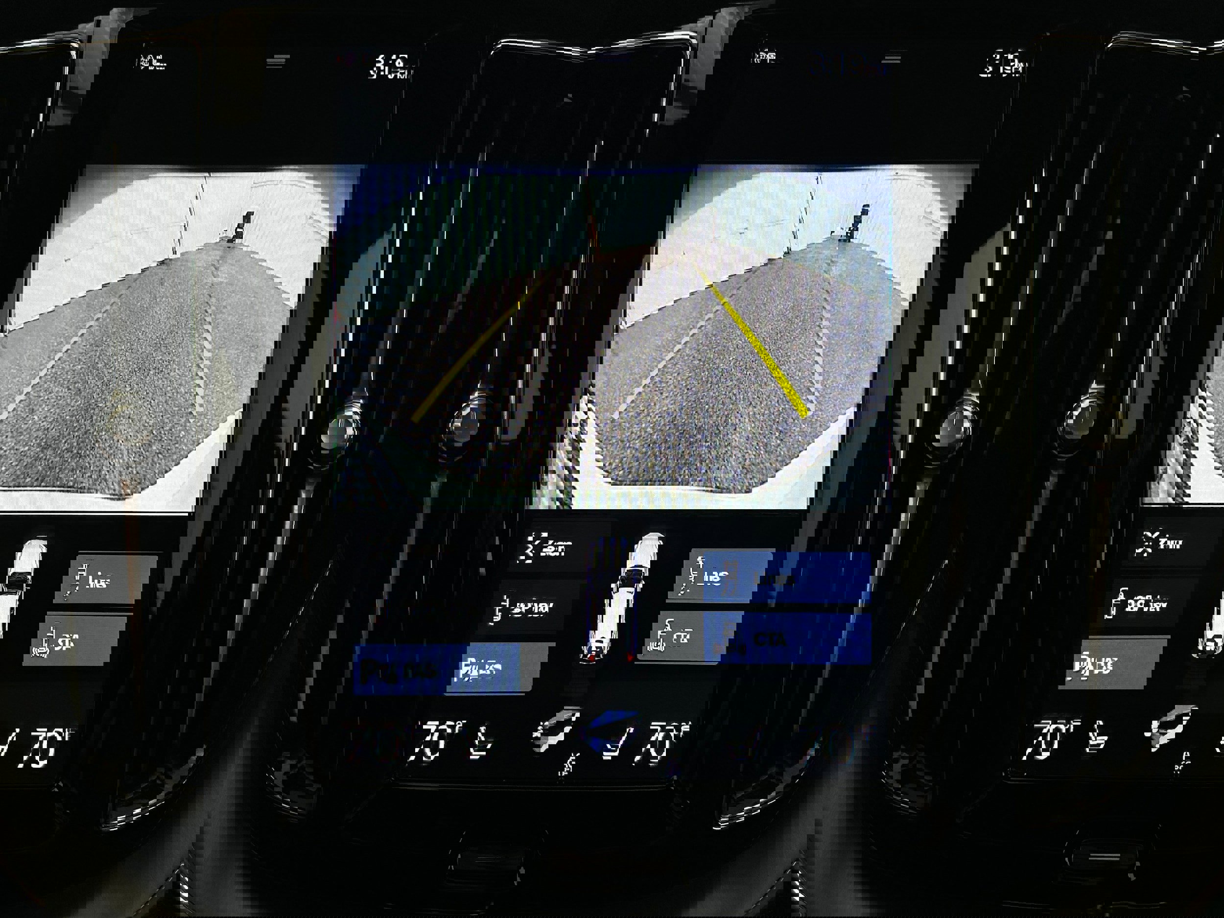 Used 2020 Volvo XC60 T6 Momentum image 9