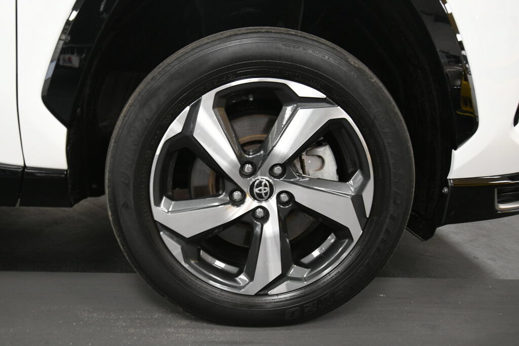 Certified 2023 Toyota RAV4 SE w/ Weather & Moonroof Package AWD/4WD image 32