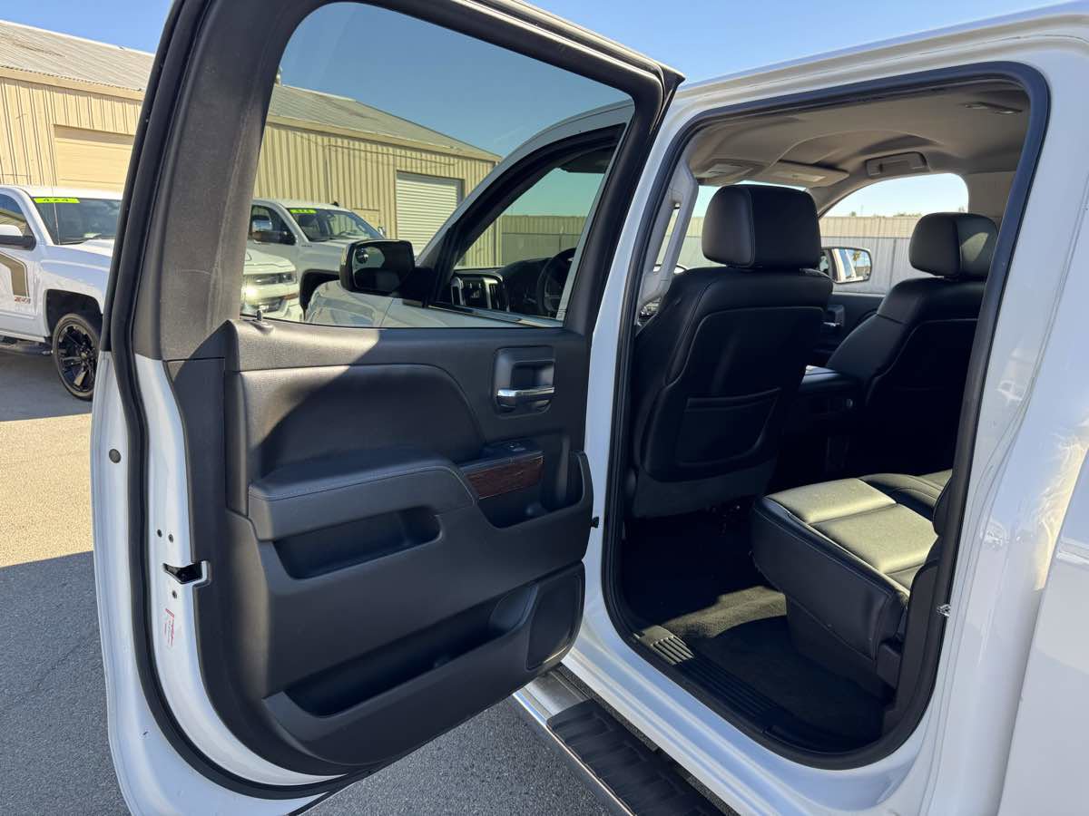 Used 2015 GMC Sierra 1500 SLT w/ SLT Crew Cab Value Package image 23