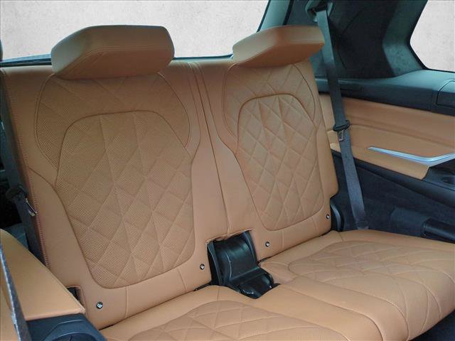 Used 2023 BMW X7 xDrive40i w/ Executive Package AWD/4WD image 20