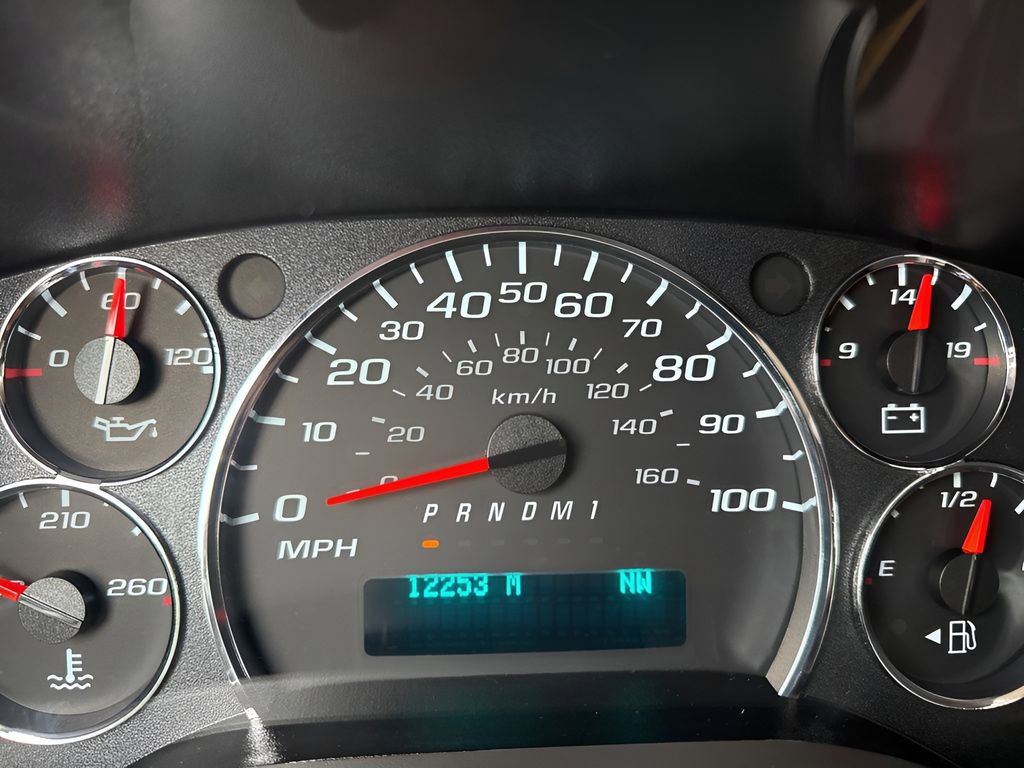 Used 2025 Chevrolet Express 3500 LT w/ LT Preferred Equipment Group RWD image 20