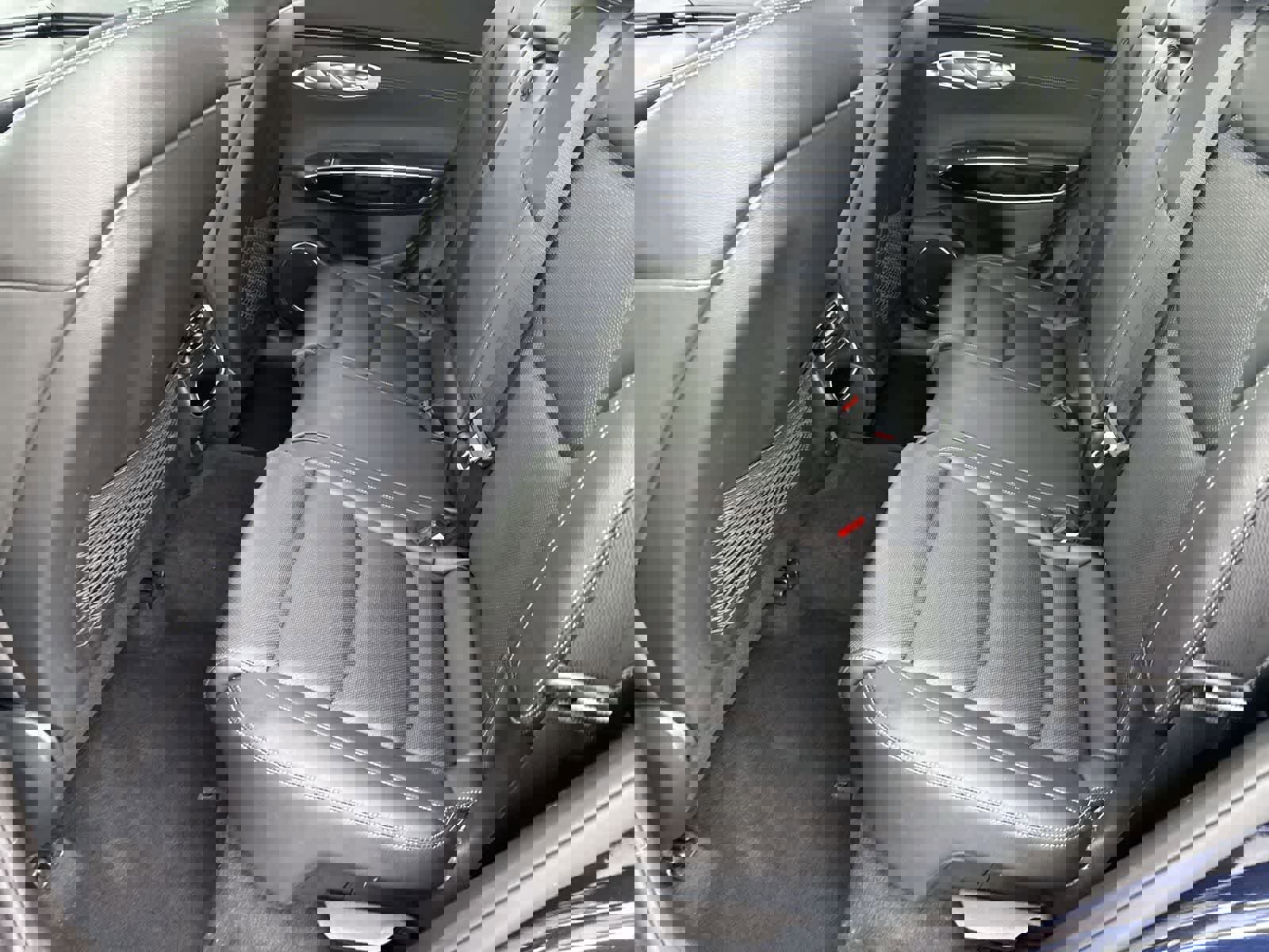 Used 2025 Genesis GV70 2.5T AWD/4WD image 15