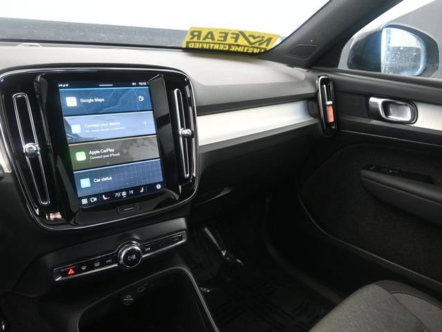 Used 2024 Volvo XC40 B5 Core image 21