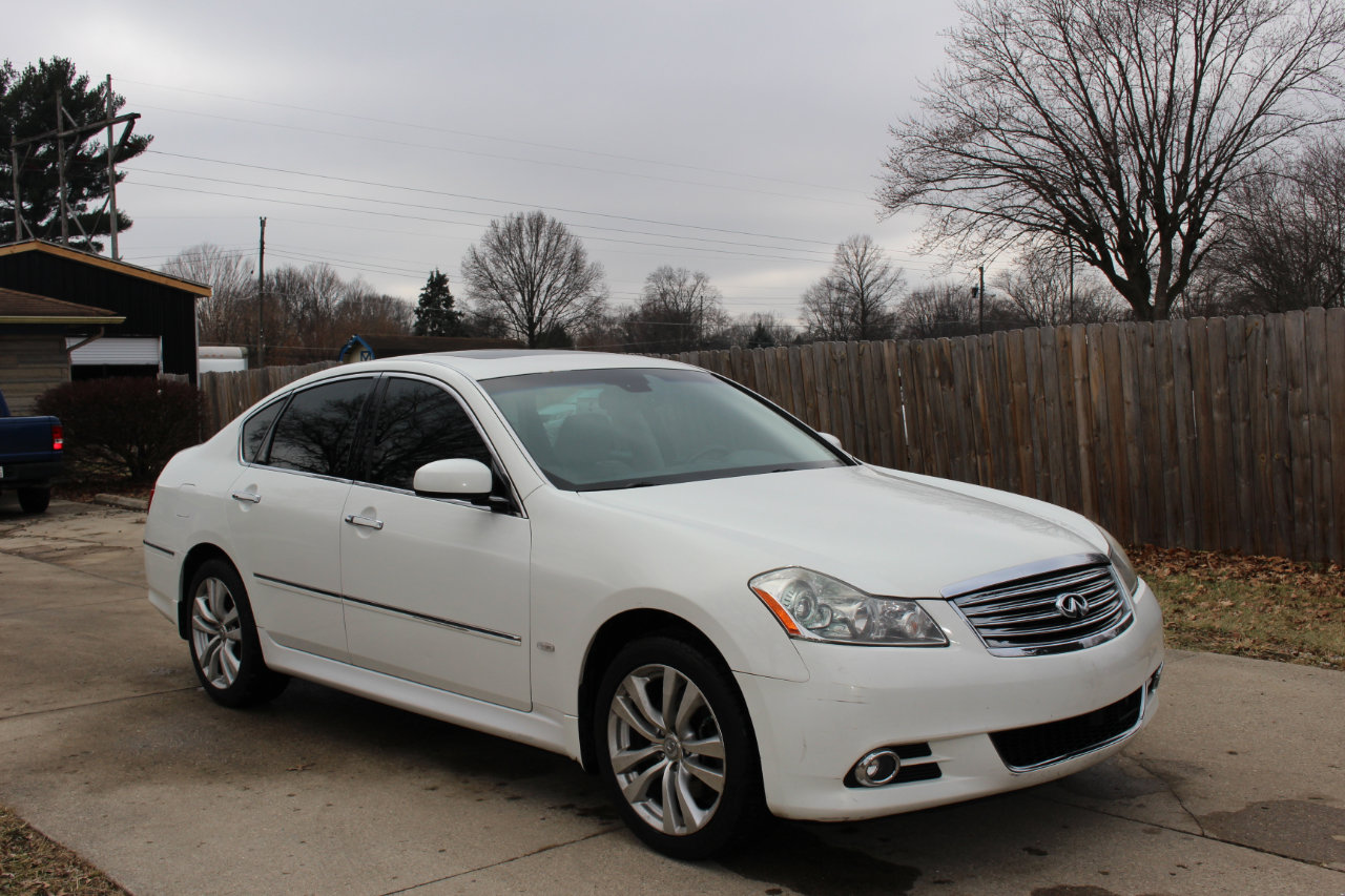 Used 2008 INFINITI M35 x w/ Technology Pkg image 2
