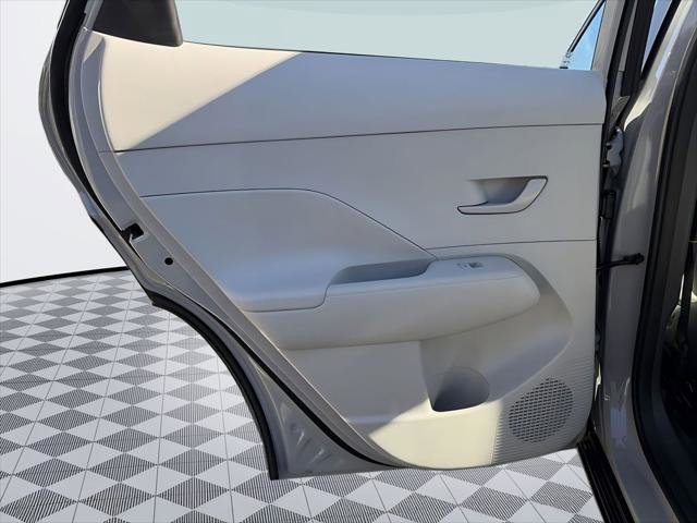 New 2026 Hyundai Kona SE image 28