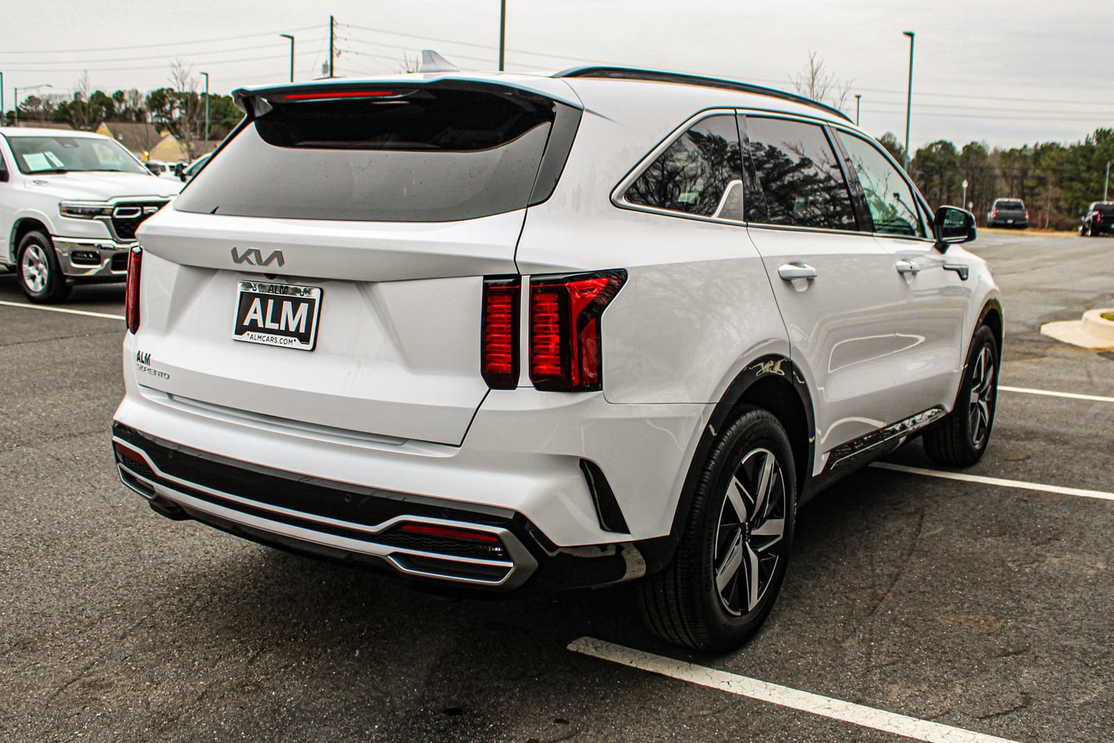 Used 2023 Kia Sorento EX FWD image 5