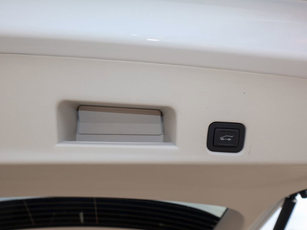 New 2026 GMC Acadia Denali w/ Super Cruise Package image 6