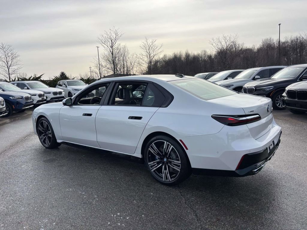 New 2026 BMW 760i xDrive w/ Executive Package image 5