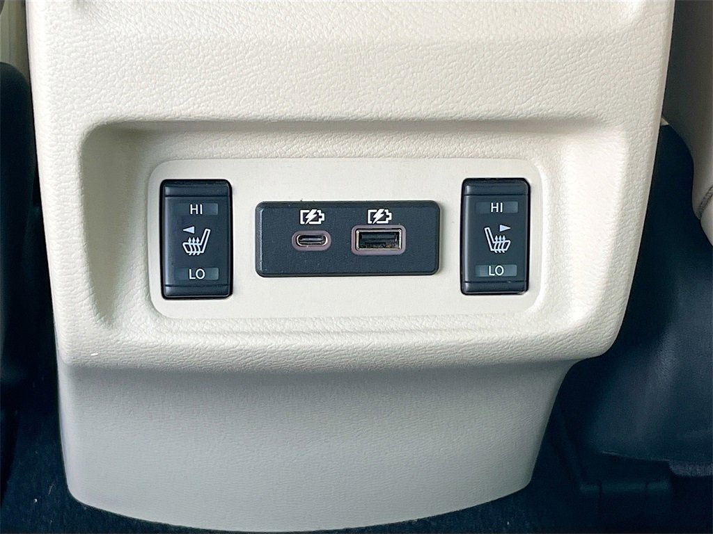 Used 2023 Nissan Maxima Platinum w/ Sport Mat Group image 27