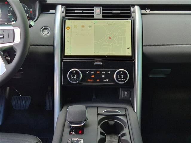 New 2026 Land Rover Discovery S AWD/4WD image 11
