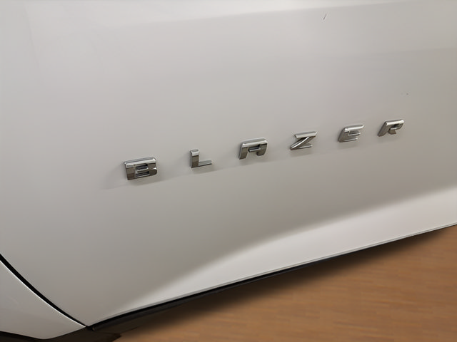 Used 2020 Chevrolet Blazer LT FWD image 9