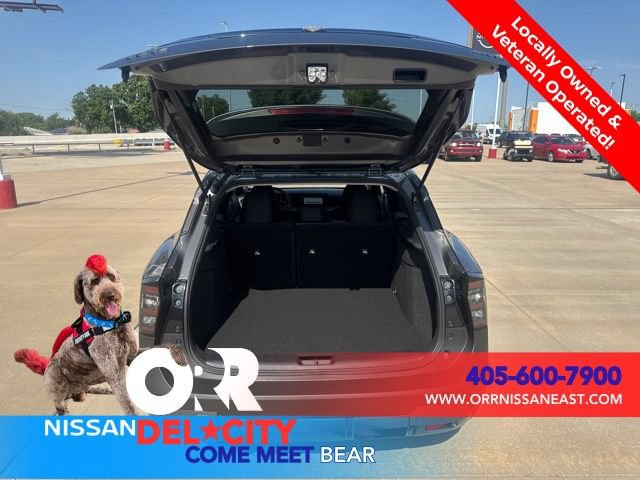 New 2025 Nissan Kicks SV w/ SV Premium Package AWD/4WD image 12
